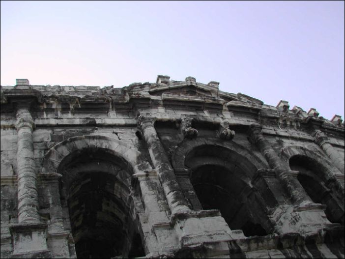072- les arenes
